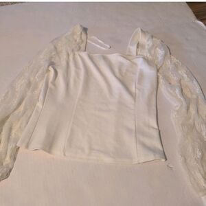 Mixed Threads White Crop Top Square Neckline Lace Sleeve Medium